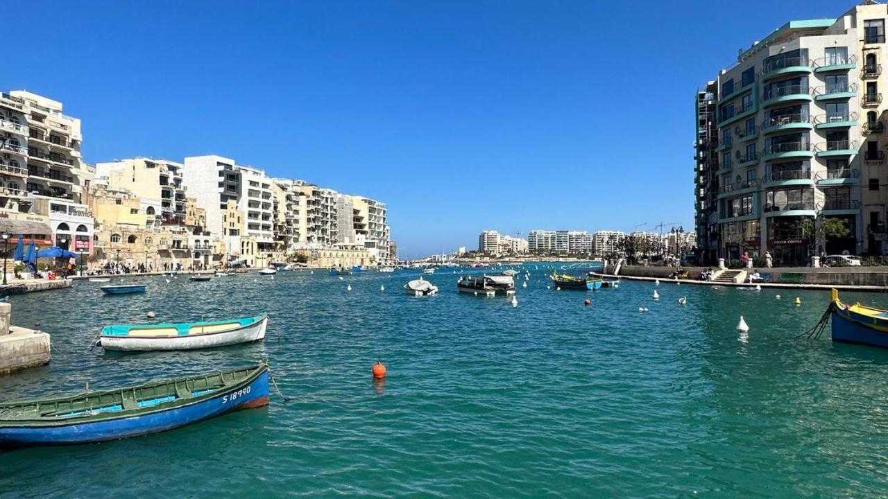 Malta Crown Guesthouse St. Julian's Exteriör bild